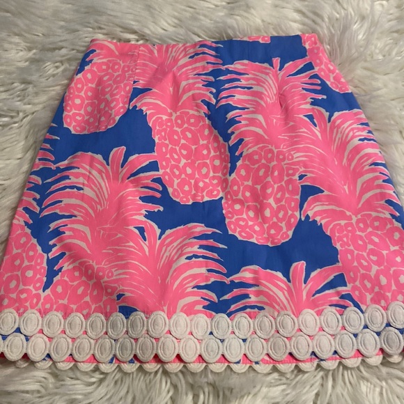 Lilly Pulitzer Skirt size 0 waist 26” excellent condition please see all photos - Picture 9 of 12